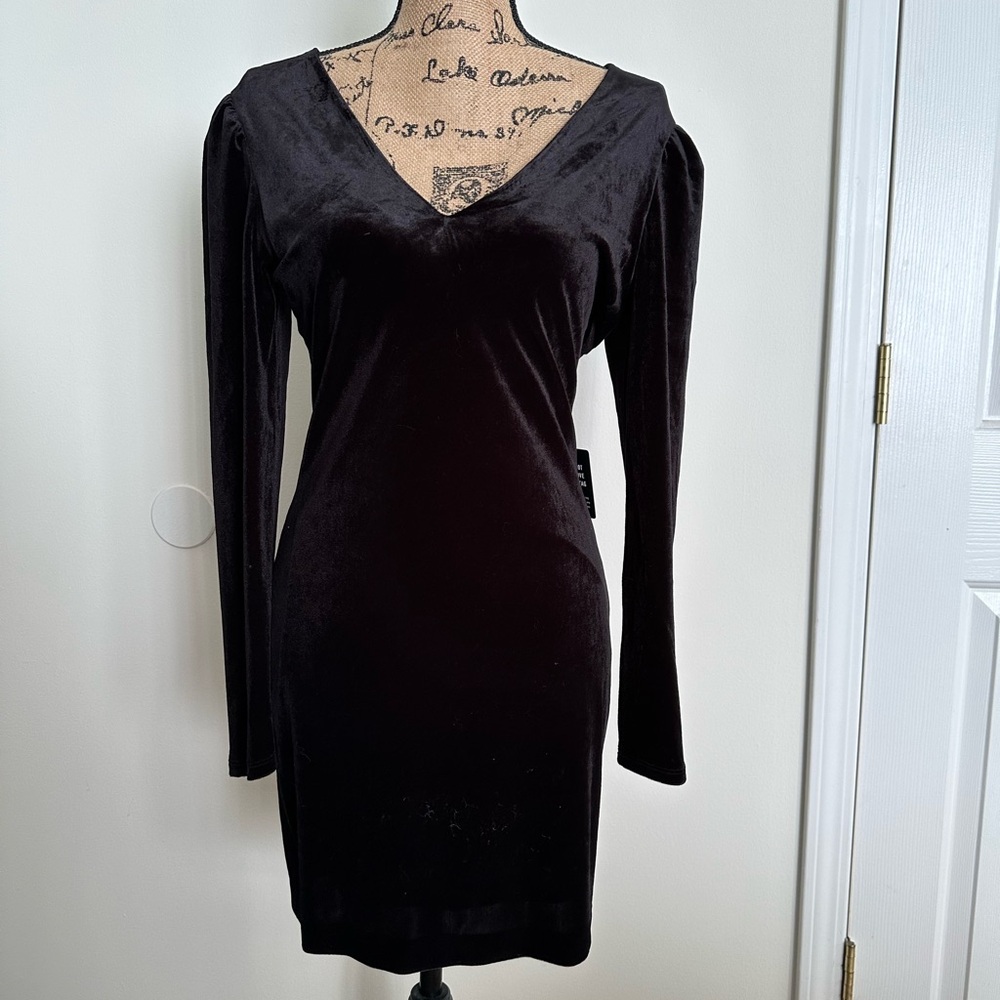 Elegant Black Velvet Dress